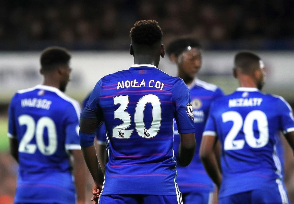 英超联赛：曼联切尔西陷动荡，曼城阿森纳连胜领跑